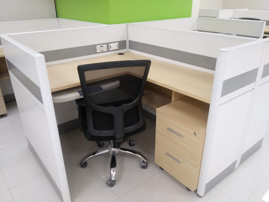 Customized L-Shaped Partition Workstation